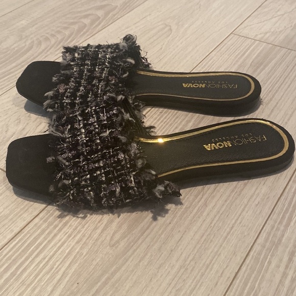 Fashion Nova women sandals, size 8​ - Picture 6 of 10